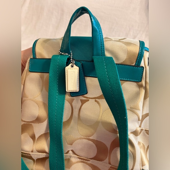 army green mini fashion backpack rose gold zippers evolution 25L Transit Pack - Bright This LIMITED EDITION WondaPop baby pink Colour:White Multi Rosalia small backpack in